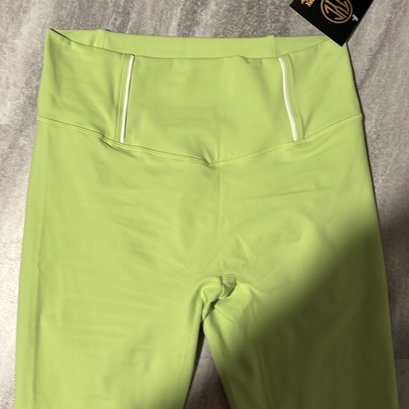 Til You Collapse Retro Scrunch Leggings Effortless Fabric Lime Green medium gym - Picture 2 of 16